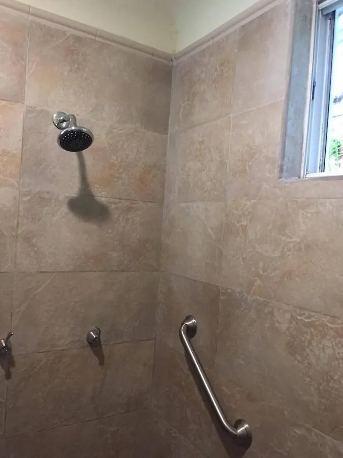 Casa Beard, Spacious Guest House With High Speed Wifi & Pool. Playa del Carmen Mexico